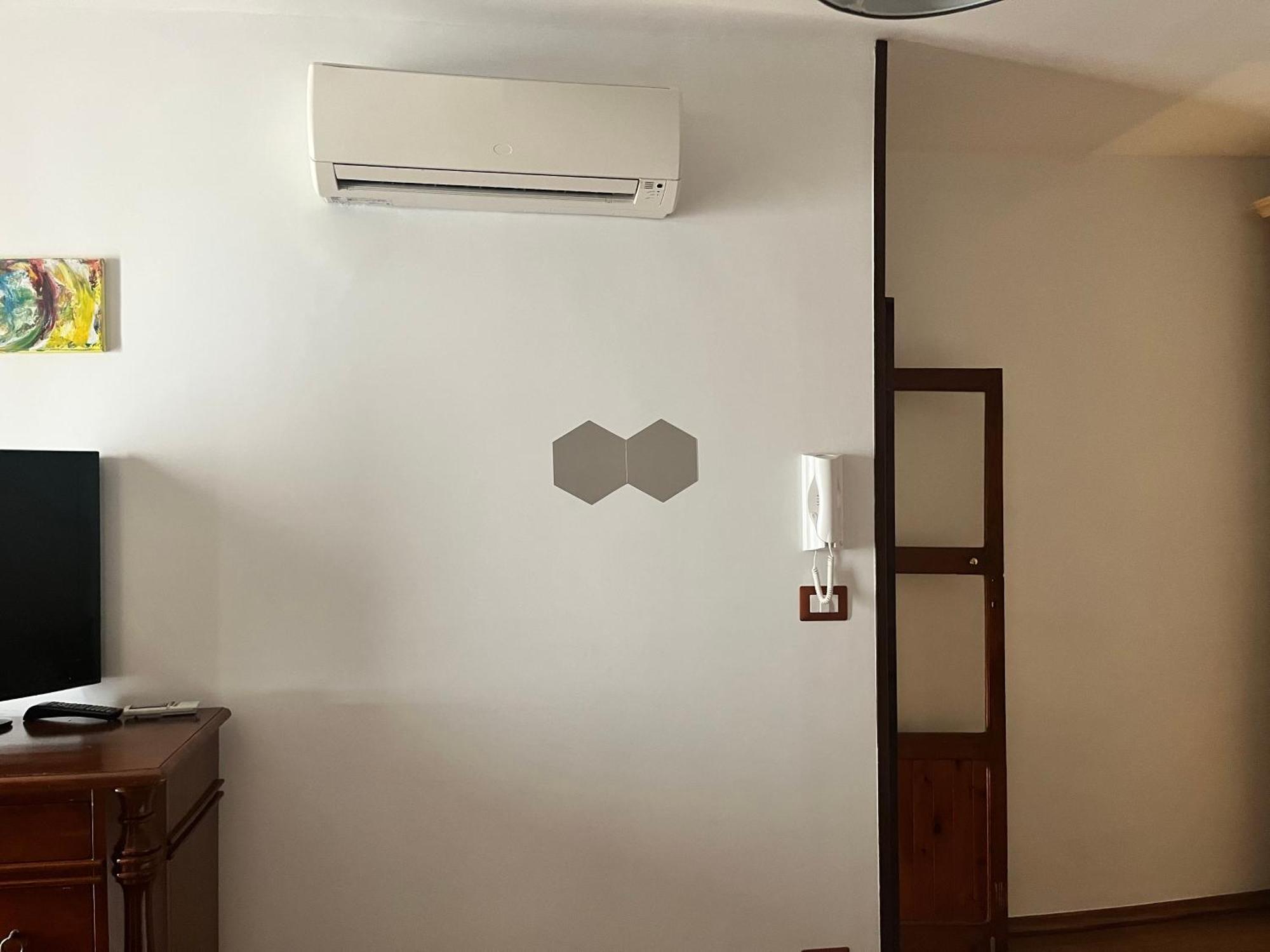 Cattleya Apartment โมลา ดิ บารี ภายนอก รูปภาพ